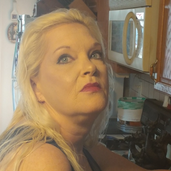 Meet your Posher, Penny - Picture 1 of 1